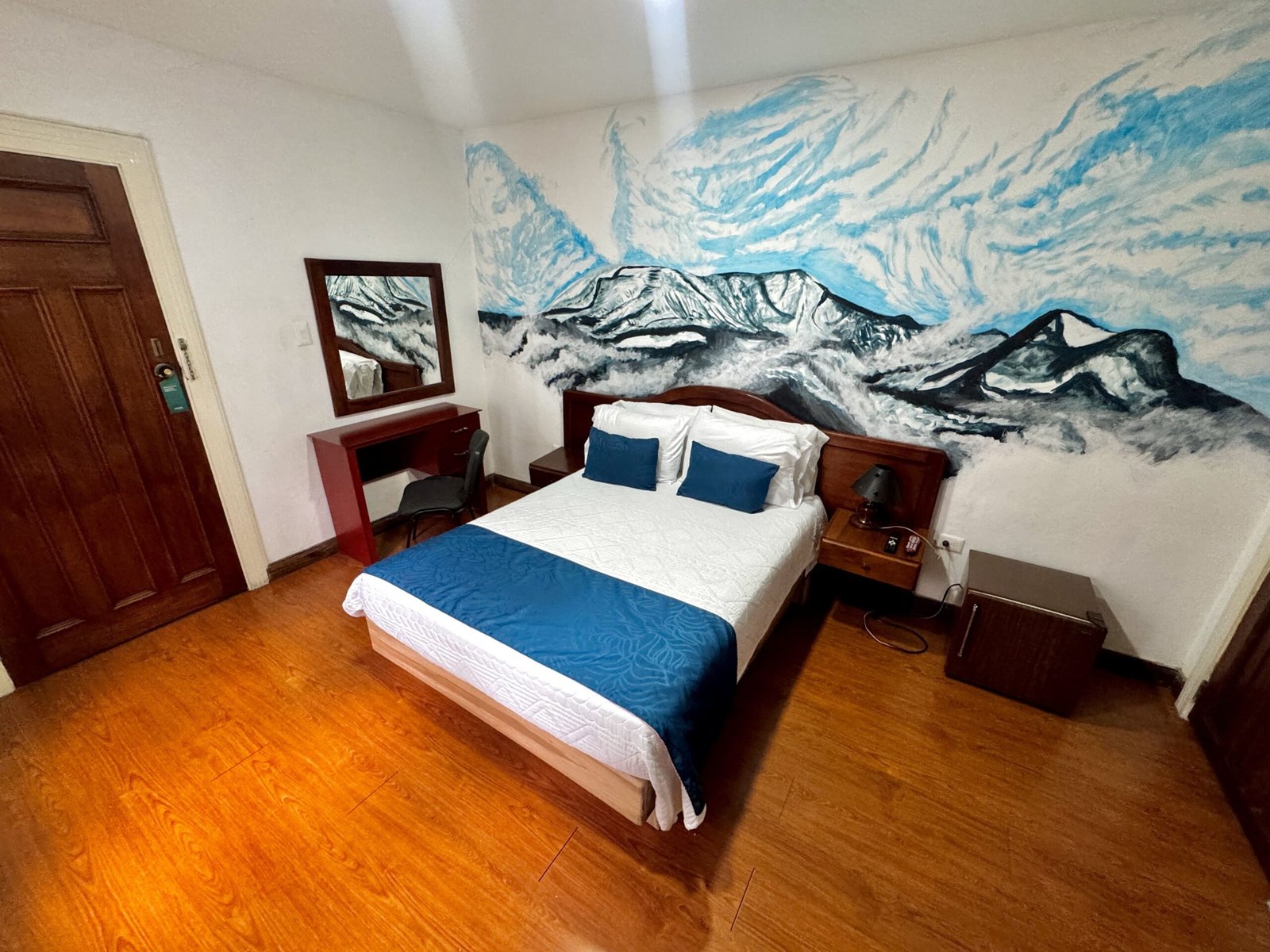 Habitación doble del Hotel Escorial en el centro de Manizales